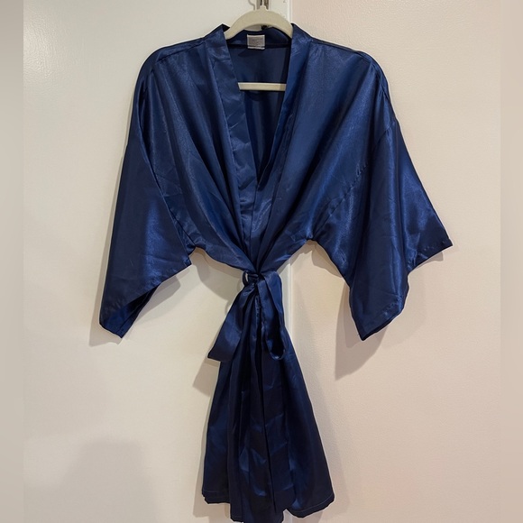 Bridesmaid Robe - Picture 2 of 3